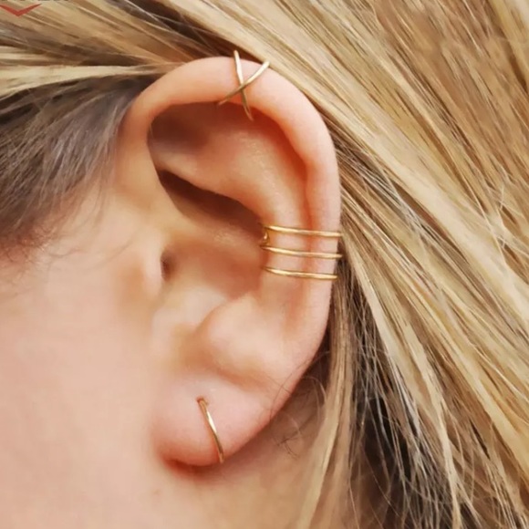 “Rebel” Ear Cuff Triple Band Gold NoPierce Earring - Picture 3 of 8